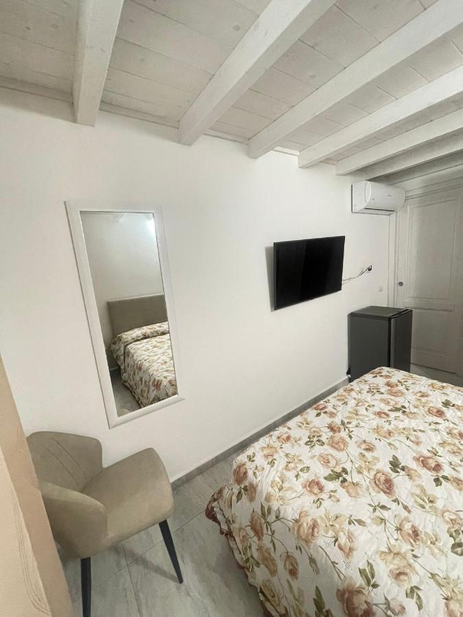 La Perla Del Mare 2 Bed & Breakfast La Caletta Exterior foto
